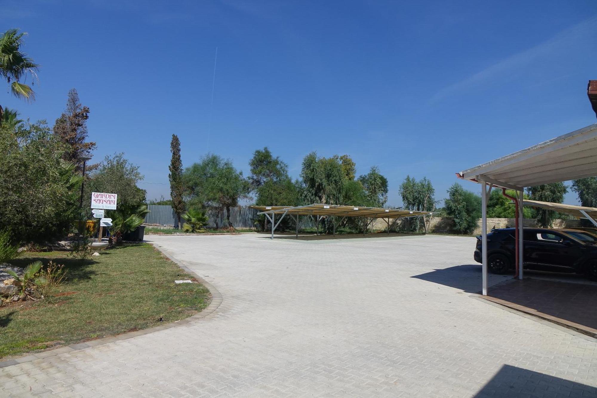 Giardini Sausari Residence Punta Prosciutto Exterior foto